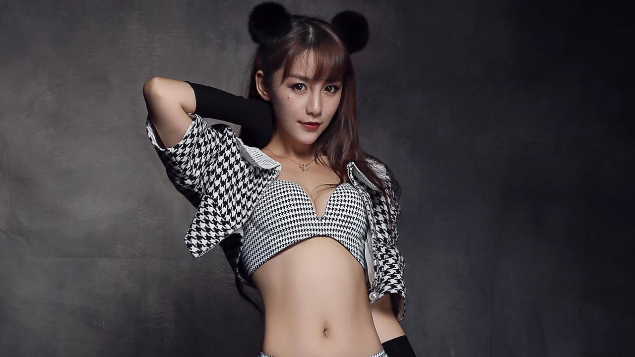 天天操漫画: 创意动图教你如何享受每一天的锻炼